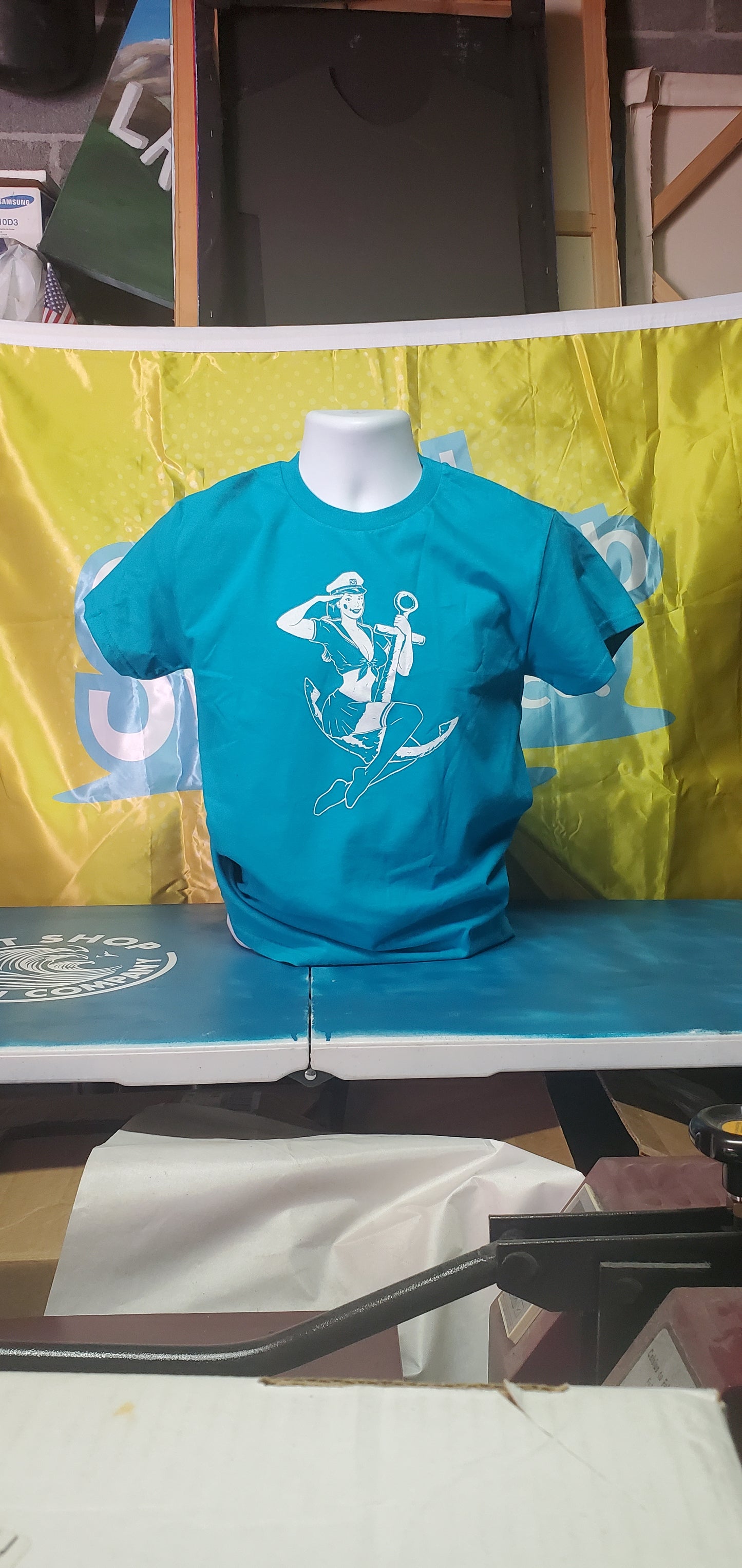 Captain Bekaloo / Sailor Captain Pin-Up Clown Girl UNISEX T-shirts
